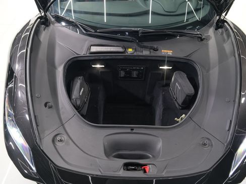 Used 2022 Ferrari F8 Tributo RWD image 53