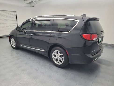 Used 2017 Chrysler Pacifica Touring-L Plus w/ Tire & Wheel Group FWD image 3