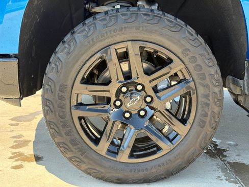 Used 2023 Chevrolet Silverado 1500 LT Trail Boss w/ Protection Package AWD/4WD image 10