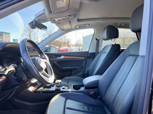 Used 2023 Audi Q5 2.0T Premium w/ Convenience Package image 17