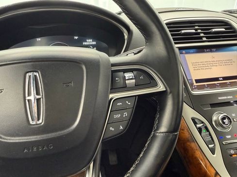 Used 2019 Lincoln Nautilus Reserve image 30