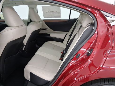 New 2025 Lexus ES 350 w/ Premium Package image 12