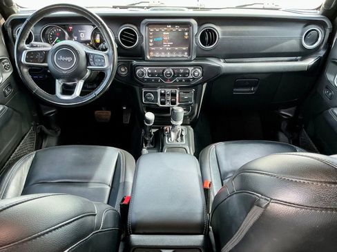 Used 2022 Jeep Wrangler Unlimited Sahara w/ Cold Weather Group AWD/4WD image 32