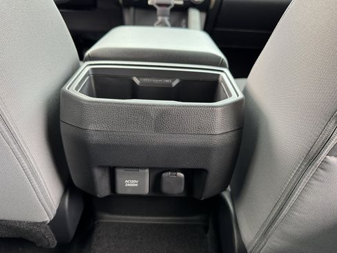 New 2025 Toyota Tacoma TRD Off-Road image 7