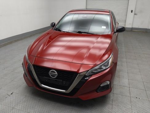Used 2020 Nissan Altima 2.5 SR w/ Premium Package image 15
