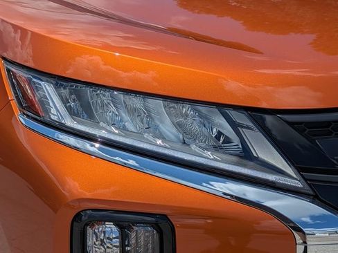 Used 2025 Mitsubishi Outlander Sport LE AWD/4WD image 10