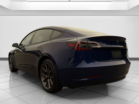 Used 2021 Tesla Model 3 Long Range AWD/4WD image 3