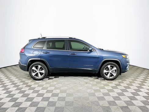 Used 2019 Jeep Cherokee Limited image 8