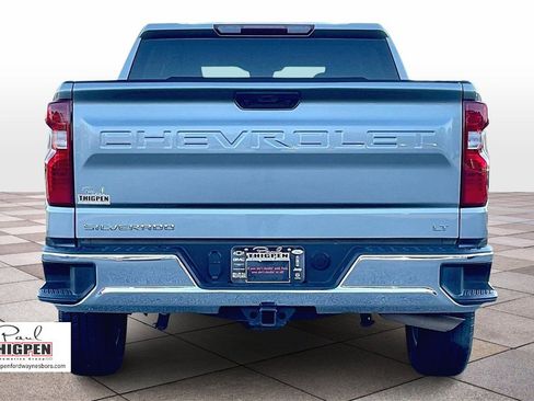 Used 2025 Chevrolet Silverado 1500 LT image 4