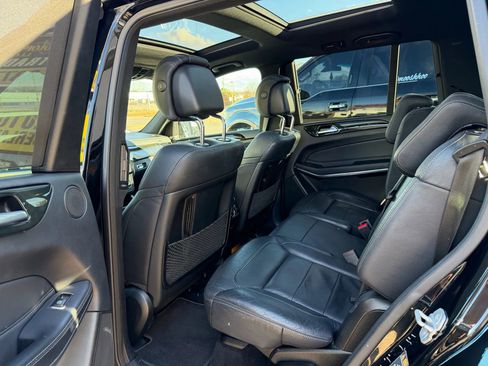 Used 2017 Mercedes-Benz GLS 550 4MATIC w/ Driver Assistance Package image 13