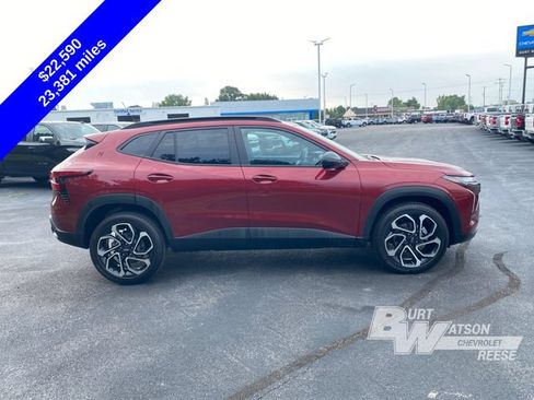 Used 2025 Chevrolet Trax RS w/ Driver Confidence Package FWD image 10