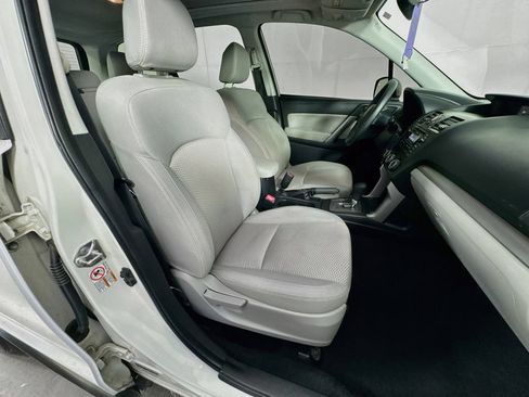 Used 2015 Subaru Forester 2.5i Premium w/ All-Weather Package AWD/4WD image 33
