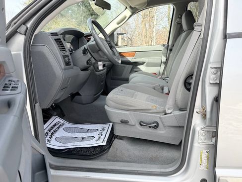 Used 2006 Dodge Ram 1500 Truck SLT image 12