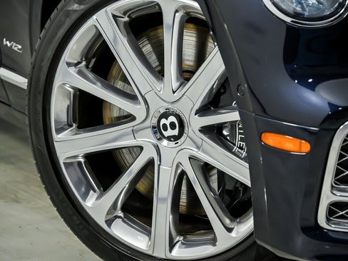 Used 2020 Bentley Flying Spur W12 image 4