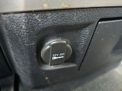 Used 2016 RAM 2500 SLT image 32