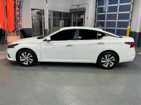 Used 2022 Nissan Altima 2.5 S image 22