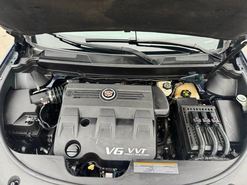 Used 2011 Cadillac SRX Luxury image 16