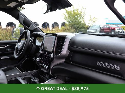 Used 2025 RAM 1500 Laramie image 20