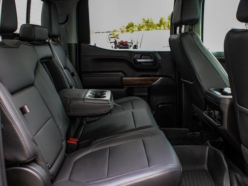 Used 2022 Chevrolet Silverado 1500 LT Trail Boss w/ LT Trail Boss Premium Package image 35