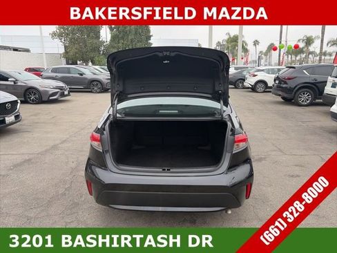 Used 2022 Toyota Corolla LE image 11