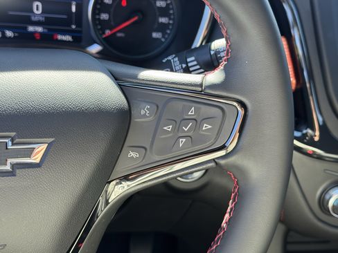 Used 2023 Chevrolet Equinox RS image 26