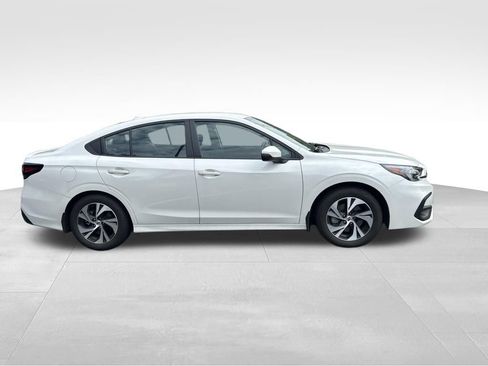 Used 2025 Subaru Legacy Premium w/ Popular Package #1A AWD/4WD image 6
