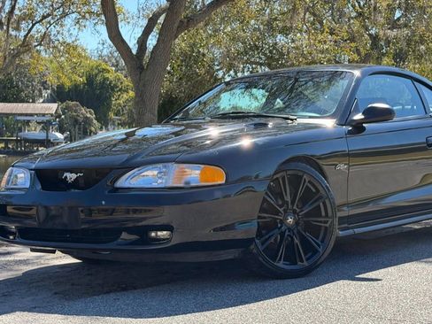 Used 1998 Ford Mustang GT RWD image 3