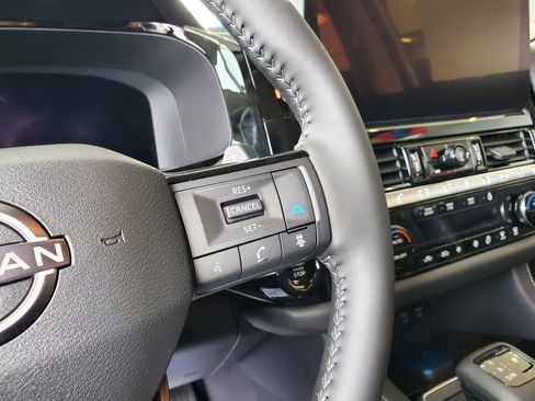 New 2026 Nissan Pathfinder SL AWD/4WD image 23