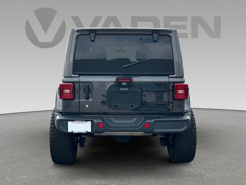 Used 2020 Jeep Wrangler Unlimited Sahara AWD/4WD image 22