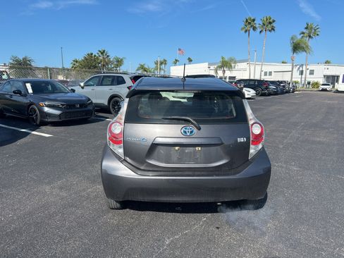 Used 2013 Toyota Prius C Two image 6