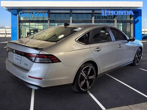 Used 2023 Honda Accord Sport image 2