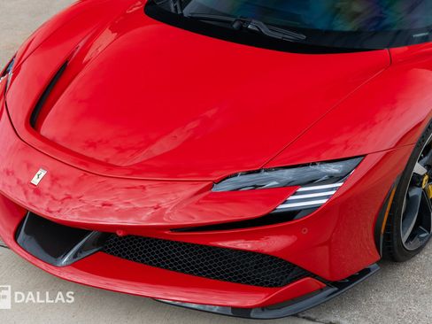 Used 2021 Ferrari SF90 Stradale image 6