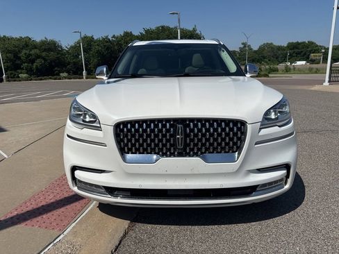 Used 2021 Lincoln Aviator Black Label w/ Dynamic Handling Package AWD/4WD image 2