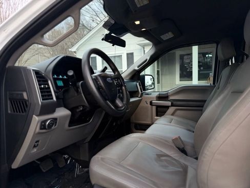 Used 2019 Ford F150 XLT AWD/4WD image 10