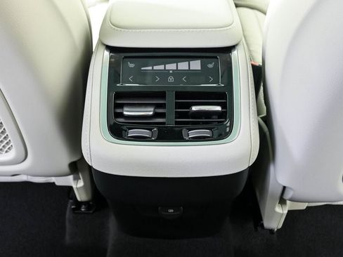 Used 2026 Volvo XC90 B6 Ultra w/ Protection Package AWD/4WD image 22