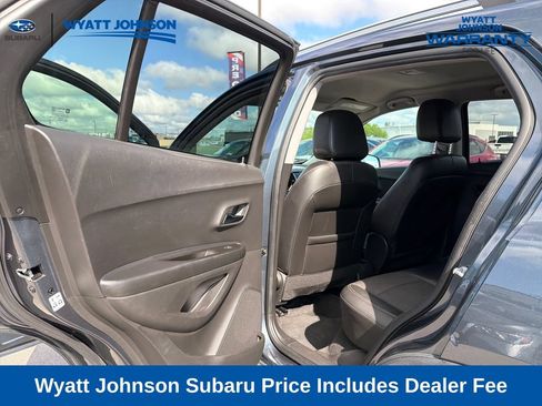 Used 2022 Chevrolet Trax LT w/ Driver Confidence Package AWD/4WD image 23