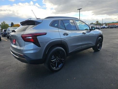 New 2026 Chevrolet Trax ACTIV w/ Sunroof Package image 57