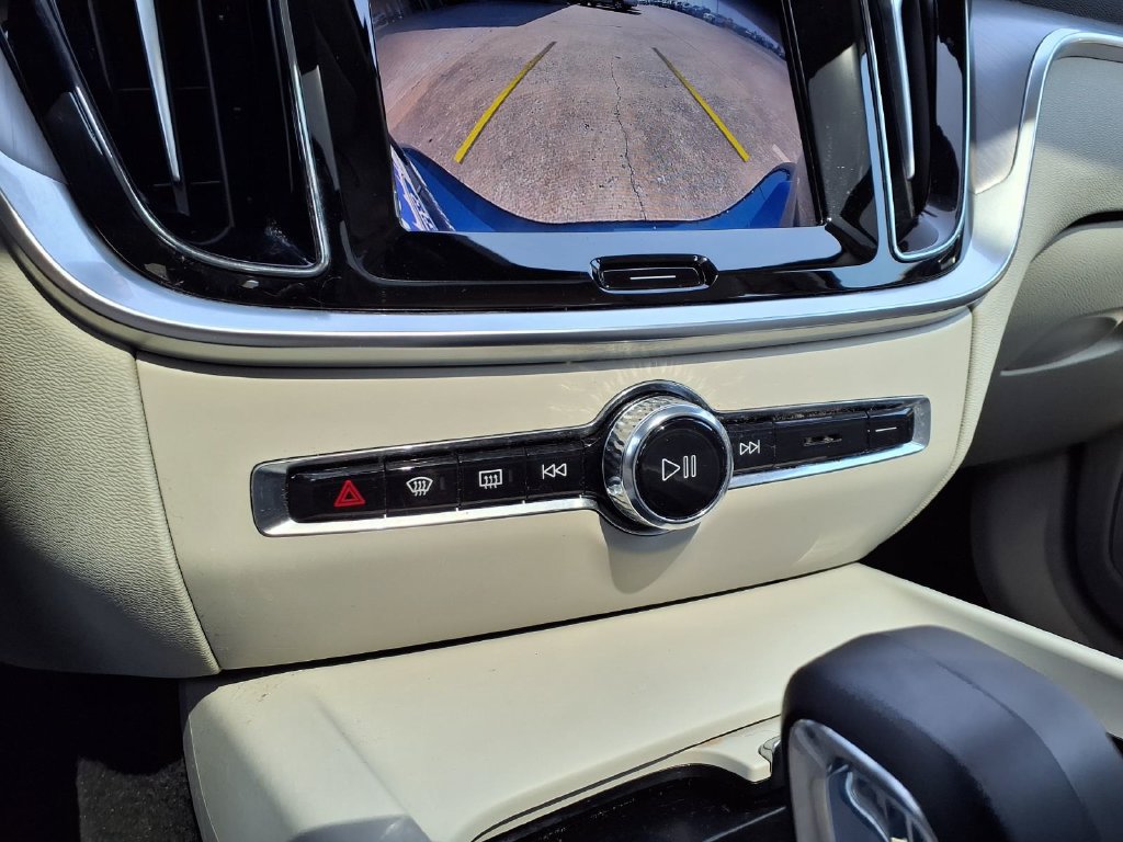 Used 2024 Volvo S60 B5 Core FWD image 6