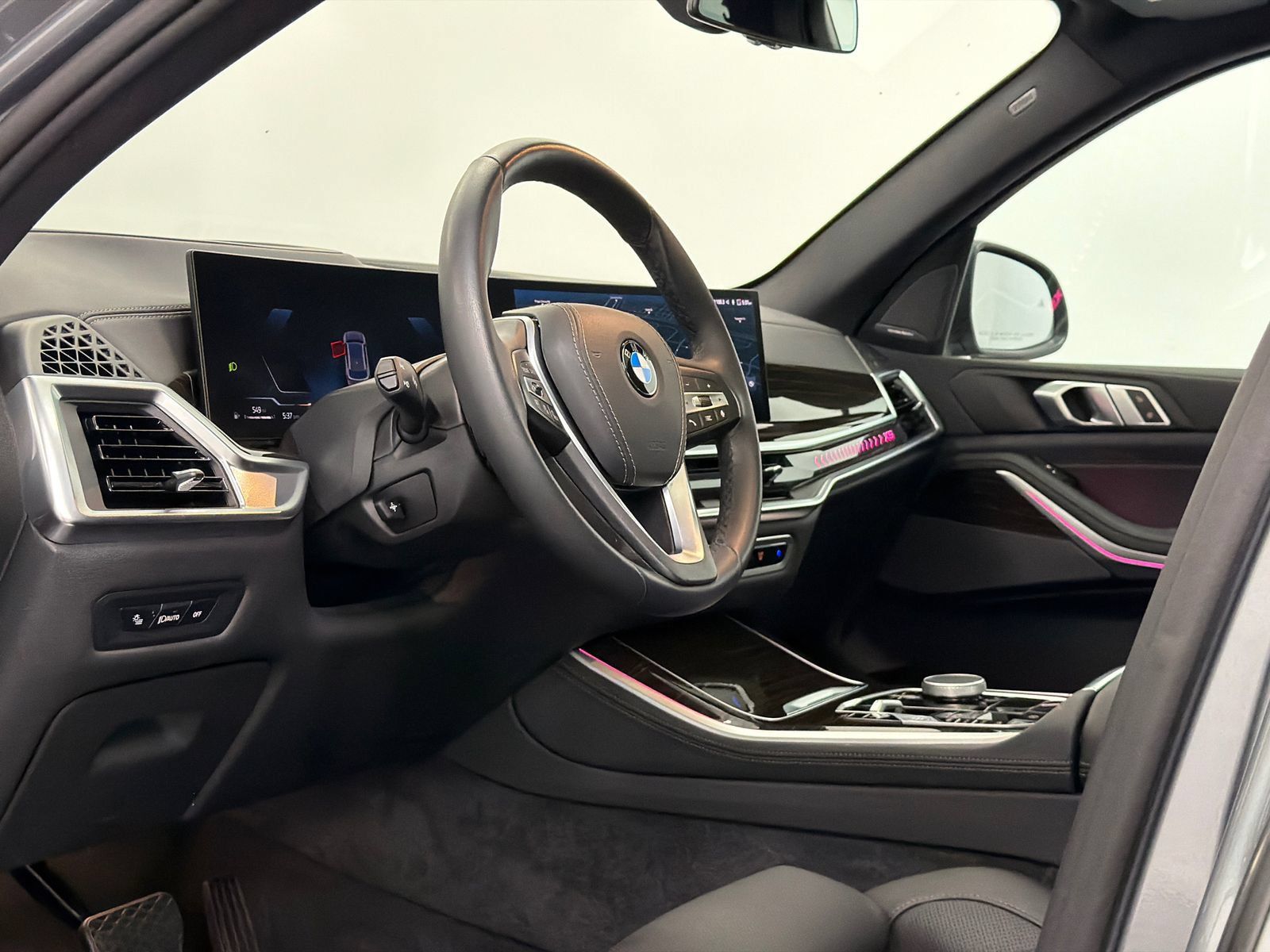 Used 2026 BMW X5 xDrive40i AWD/4WD image 14