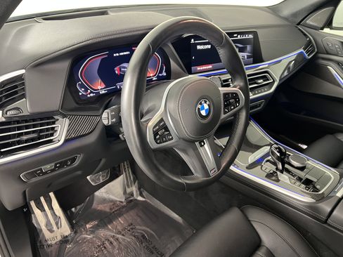 Used 2022 BMW X5 M50i w/ Dynamic Handling Package image 17