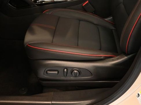 Used 2026 Chevrolet TrailBlazer RS w/ Convenience Package image 3