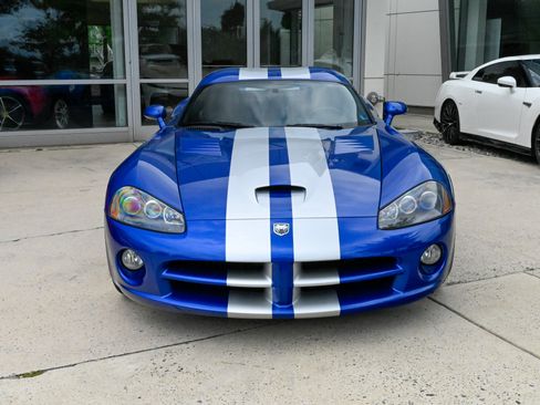 Used 2006 Dodge Viper SRT-10 RWD image 2