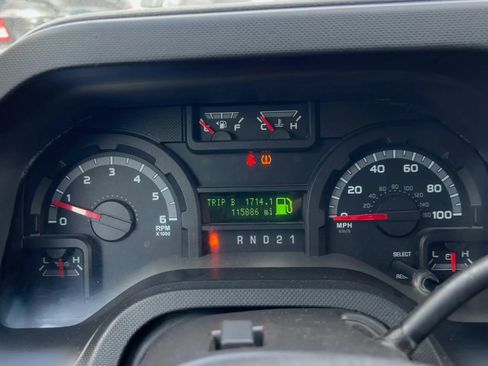 Used 2011 Ford E-150 and Econoline 150 image 25