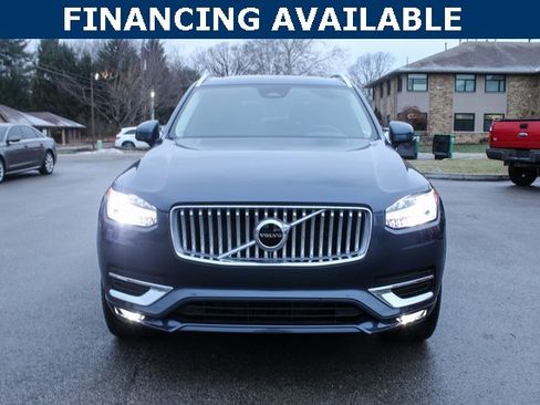 Used 2025 Volvo XC90 B5 Core image 3