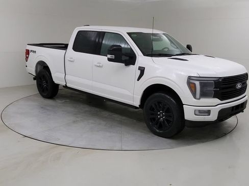 Certified 2025 Ford F150 Platinum w/ FX4 Off-Road Package AWD/4WD image 11