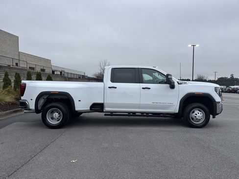 New 2026 GMC Sierra 3500 Pro image 11