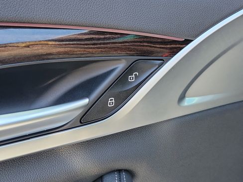 Used 2023 BMW 540i w/ Premium Package RWD image 19