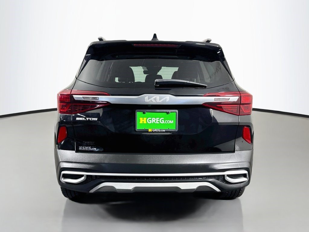 Used 2022 Kia Seltos SX w/ Sunroof Package AWD/4WD image 8