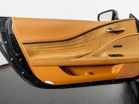 Used 2018 Lexus LC 500 Coupe image 50