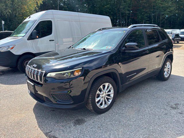 Used 2020 Jeep Cherokee Latitude FWD image 3